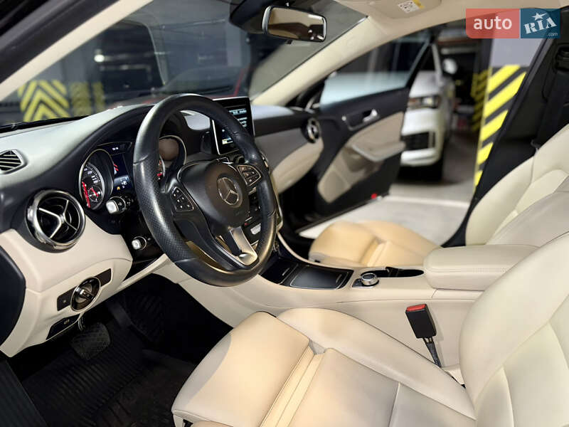 Позашляховик / Кросовер Mercedes-Benz GLA-Class 2017 в Києві