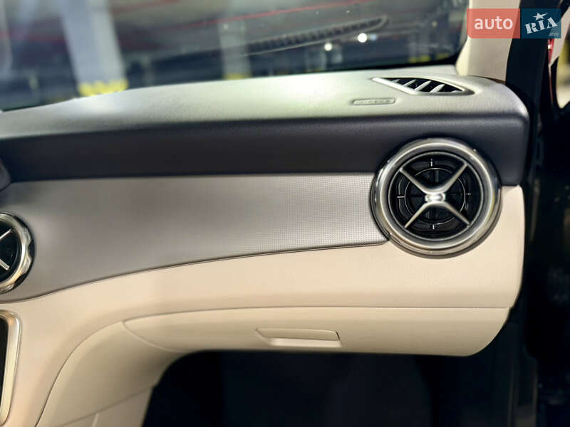 Позашляховик / Кросовер Mercedes-Benz GLA-Class 2017 в Києві