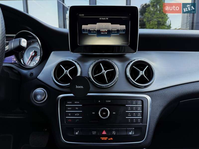 Позашляховик / Кросовер Mercedes-Benz GLA-Class 2016 в Києві