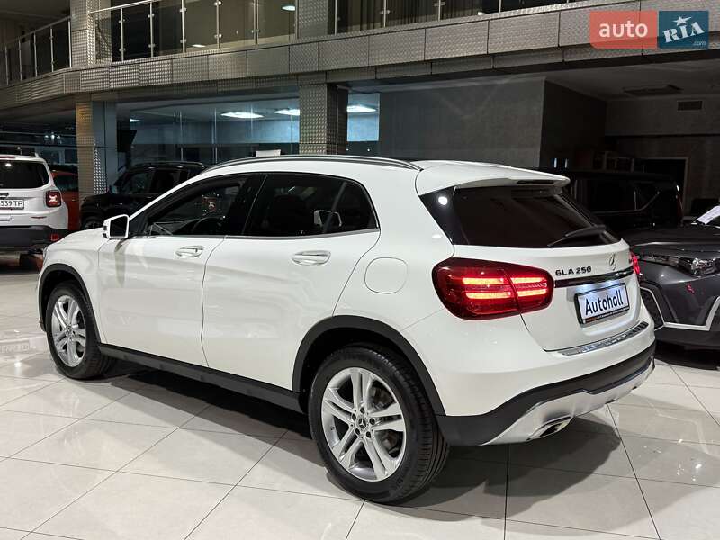 Позашляховик / Кросовер Mercedes-Benz GLA-Class 2019 в Одесі