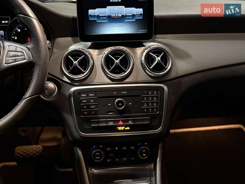 Внедорожник / Кроссовер Mercedes-Benz GLA-Class 2016 в Одессе