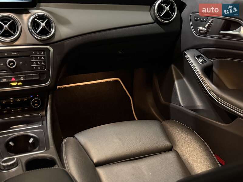 Внедорожник / Кроссовер Mercedes-Benz GLA-Class 2016 в Одессе