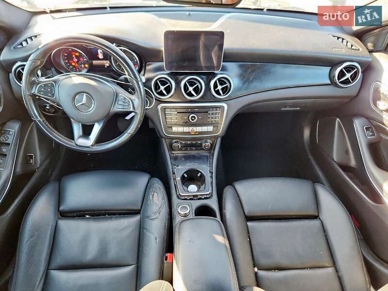 Внедорожник / Кроссовер Mercedes-Benz GLA-Class 2019 в Тернополе