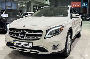 Внедорожник / Кроссовер Mercedes-Benz GLA-Class 2019 в Одессе