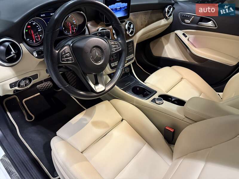 Позашляховик / Кросовер Mercedes-Benz GLA-Class 2019 в Одесі