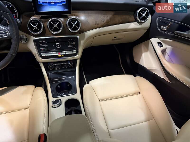 Позашляховик / Кросовер Mercedes-Benz GLA-Class 2019 в Одесі