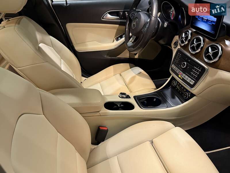 Позашляховик / Кросовер Mercedes-Benz GLA-Class 2019 в Одесі