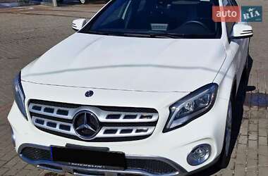 Внедорожник / Кроссовер Mercedes-Benz GLA-Class 2018 в Киеве