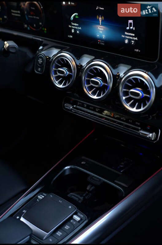 Позашляховик / Кросовер Mercedes-Benz GLA-Class 2020 в Володимирі