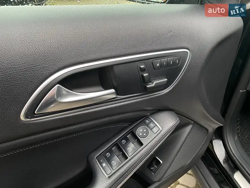 Mercedes-Benz GLA-Class 2017 VIN WDCTG4GB3JJ428612 фото оголошення 12 з 79