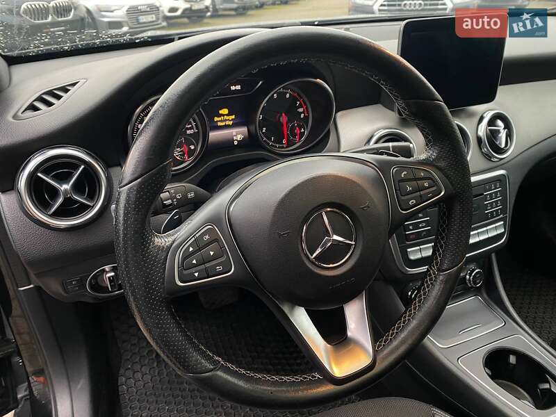 Внедорожник / Кроссовер Mercedes-Benz GLA-Class 2017 в Львове