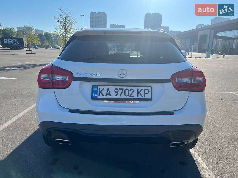 Внедорожник / Кроссовер Mercedes-Benz GLA-Class 2018 в Киеве фото 4 Внедорожник / Кроссовер Mercedes-Benz GLA-Class 2018 в Киеве
