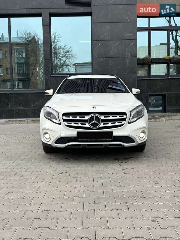 Позашляховик / Кросовер Mercedes-Benz GLA-Class 2017 в Києві