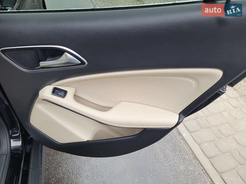 Внедорожник / Кроссовер Mercedes-Benz GLA-Class 2018 в Виннице фото 27 Внедорожник / Кроссовер Mercedes-Benz GLA-Class 2018 в Виннице