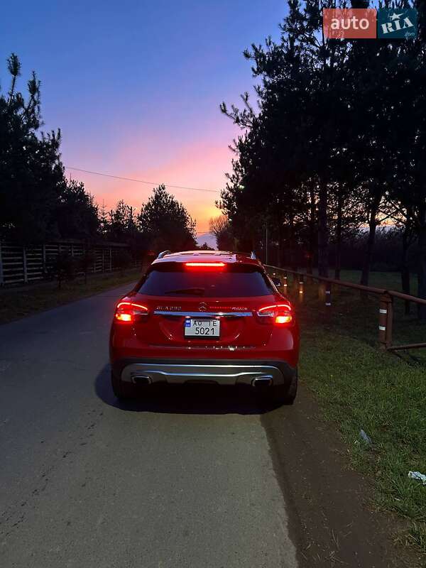 Позашляховик / Кросовер Mercedes-Benz GLA-Class 2015 в Ужгороді фото 4 Позашляховик / Кросовер Mercedes-Benz GLA-Class 2015 в Ужгороді