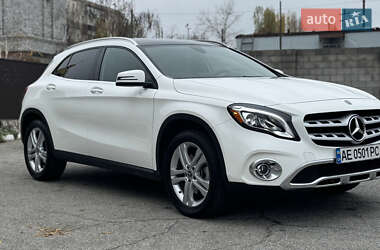 Внедорожник / Кроссовер Mercedes-Benz GLA-Class 2018 в Каменском
