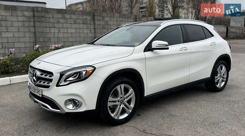 Позашляховик / Кросовер Mercedes-Benz GLA-Class 2018 в Кам'янському