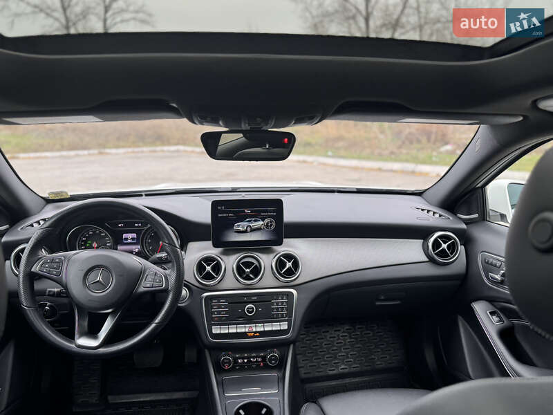 Позашляховик / Кросовер Mercedes-Benz GLA-Class 2018 в Кам'янському