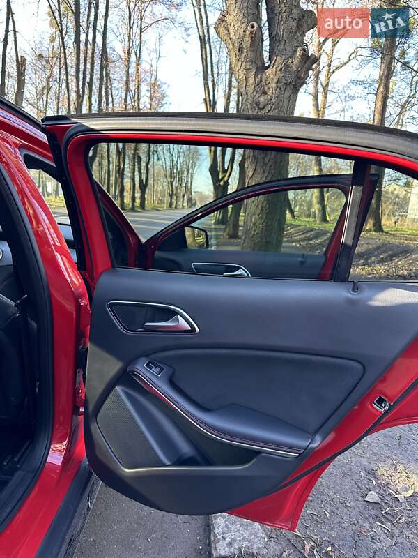 Внедорожник / Кроссовер Mercedes-Benz GLA-Class 2015 в Черновцах фото 14 Внедорожник / Кроссовер Mercedes-Benz GLA-Class 2015 в Черновцах