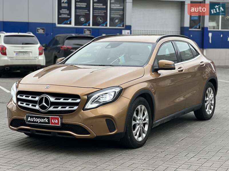 Mercedes-Benz GLA-Class 2017 Mercedes-Benz GLA-Class 2017