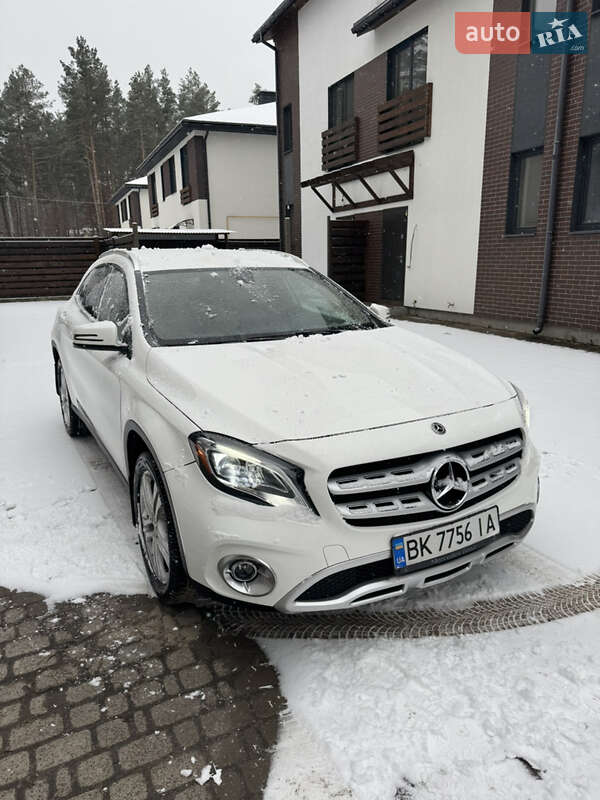 Внедорожник / Кроссовер Mercedes-Benz GLA-Class 2020 в Киеве фото 2 Внедорожник / Кроссовер Mercedes-Benz GLA-Class 2020 в Киеве