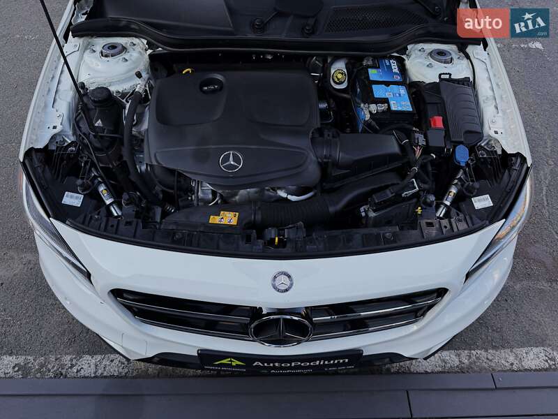 Внедорожник / Кроссовер Mercedes-Benz GLA-Class 2016 в Киеве
