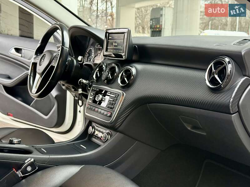 Позашляховик / Кросовер Mercedes-Benz GLA-Class 2014 в Дніпрі