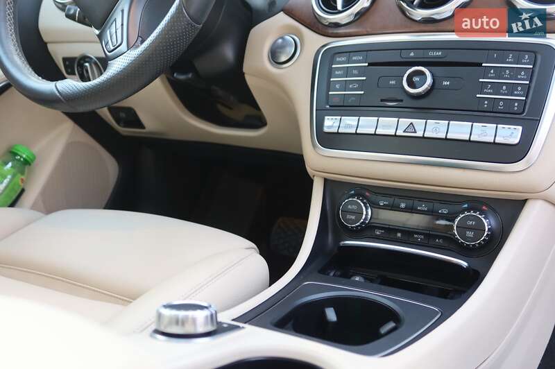 Позашляховик / Кросовер Mercedes-Benz GLA-Class 2019 в Дніпрі