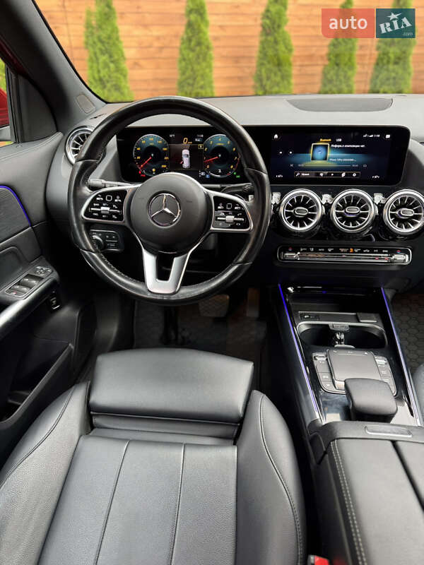 Внедорожник / Кроссовер Mercedes-Benz GLA-Class 2022 в Киеве