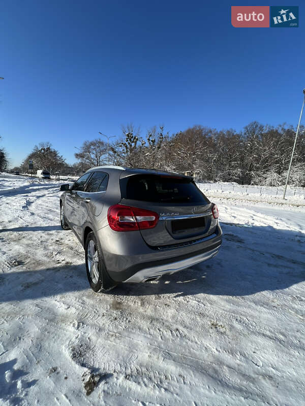 Внедорожник / Кроссовер Mercedes-Benz GLA-Class 2015 в Львове