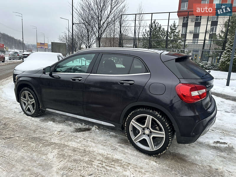 Внедорожник / Кроссовер Mercedes-Benz GLA-Class 2015 в Киеве