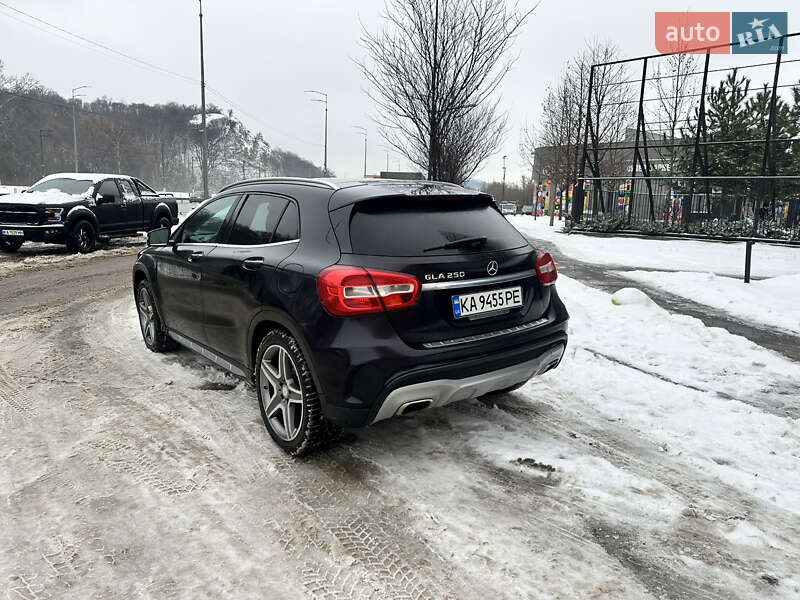 Внедорожник / Кроссовер Mercedes-Benz GLA-Class 2015 в Киеве