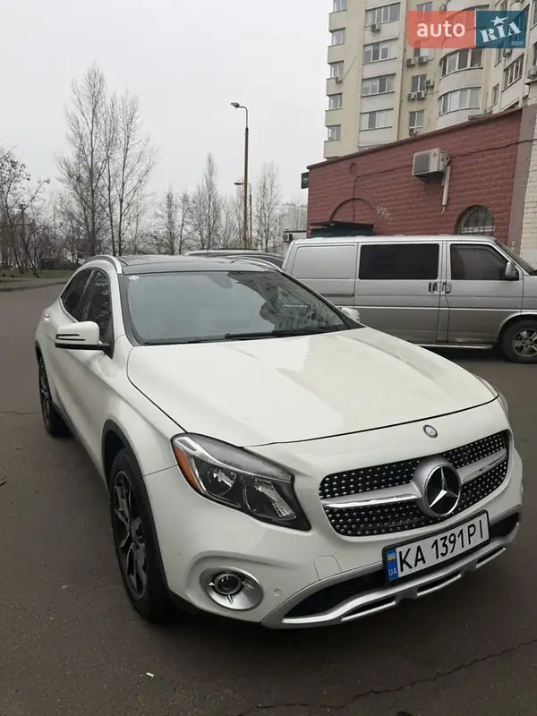 Mercedes-Benz GLA-Class