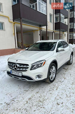 Внедорожник / Кроссовер Mercedes-Benz GLA-Class 2017 в Ромнах