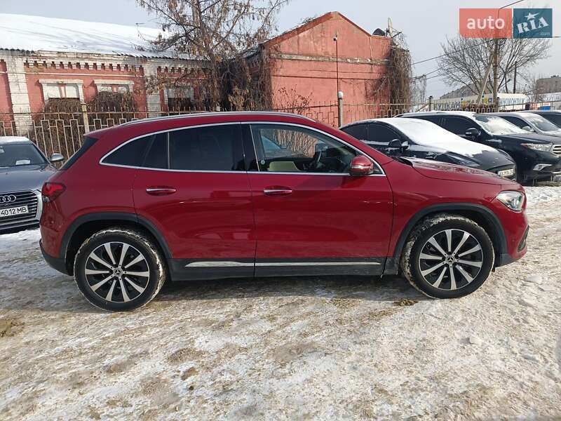 Позашляховик / Кросовер Mercedes-Benz GLA-Class 2020 в Харкові