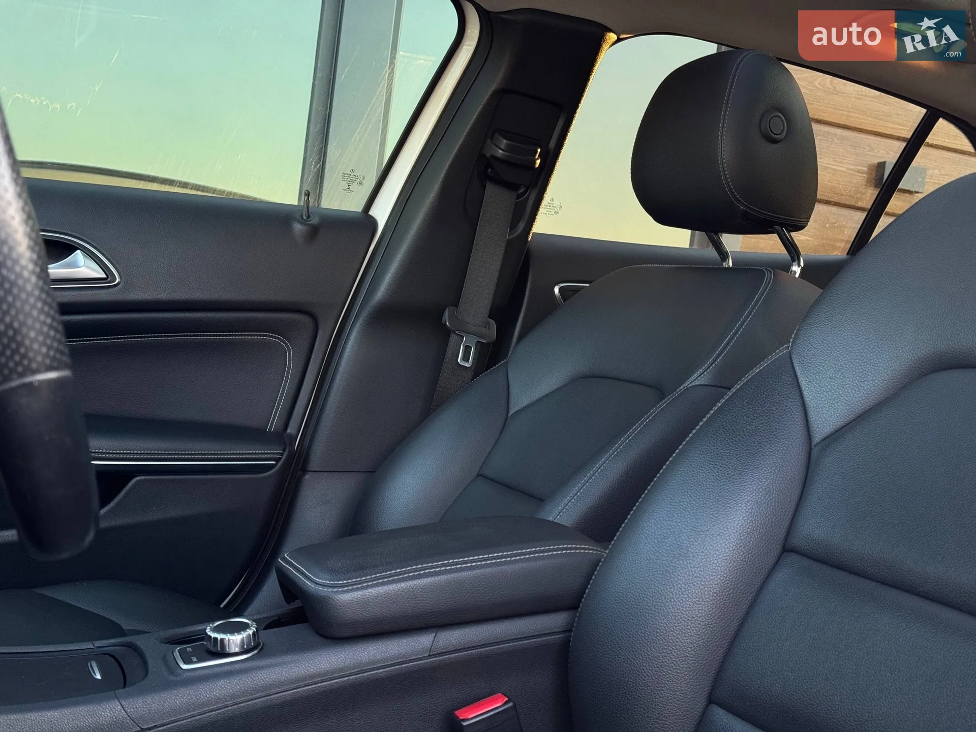 2015 Mercedes-Benz GLA-klasse - мініатюра 30