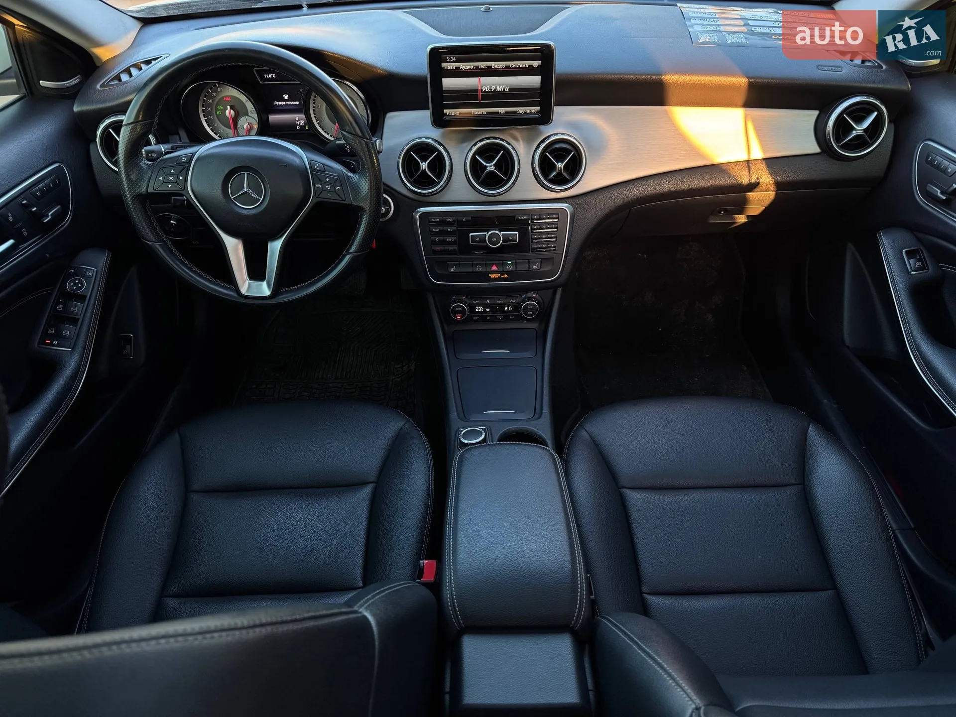 2015 Mercedes-Benz GLA-klasse - мініатюра 48