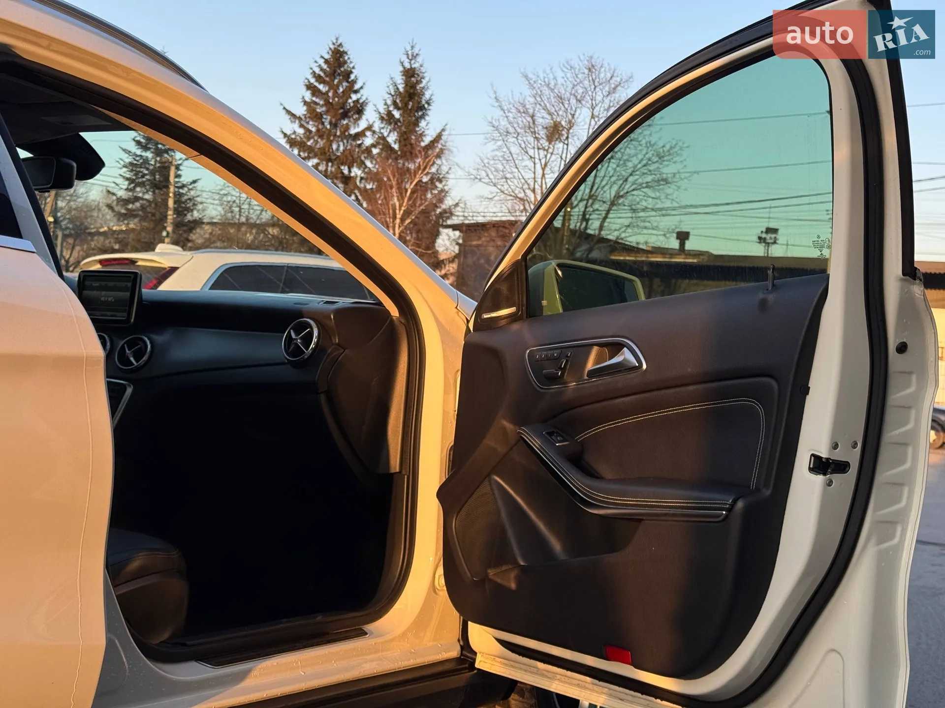 2015 Mercedes-Benz GLA-klasse - мініатюра 53