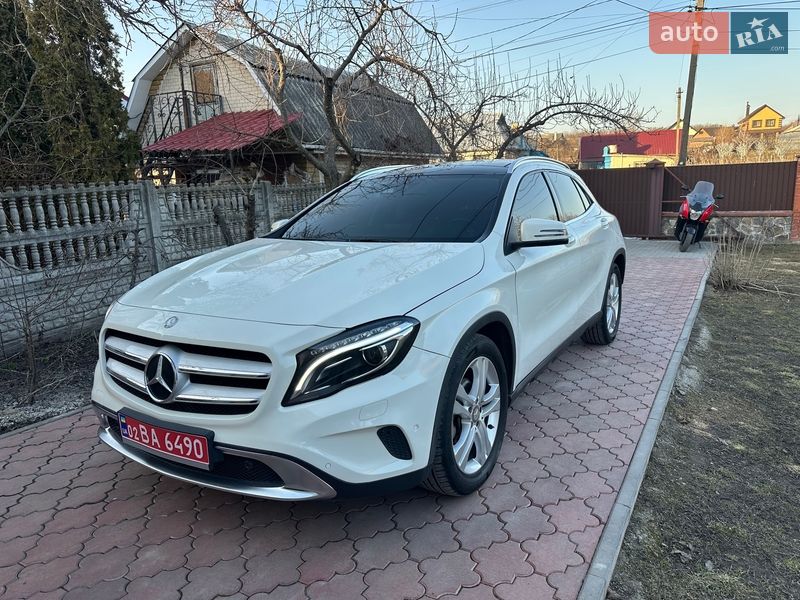 Mercedes-Benz GLA-Class 2015
