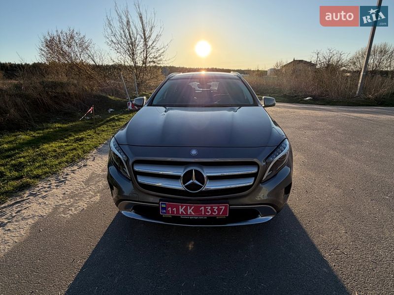 Внедорожник / Кроссовер Mercedes-Benz GLA-Class 2016 в Киеве