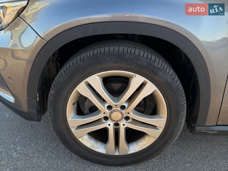 Внедорожник / Кроссовер Mercedes-Benz GLA-Class 2016 в Киеве