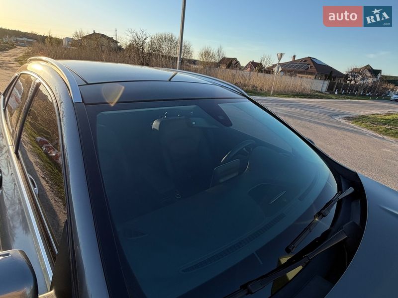 Внедорожник / Кроссовер Mercedes-Benz GLA-Class 2016 в Киеве