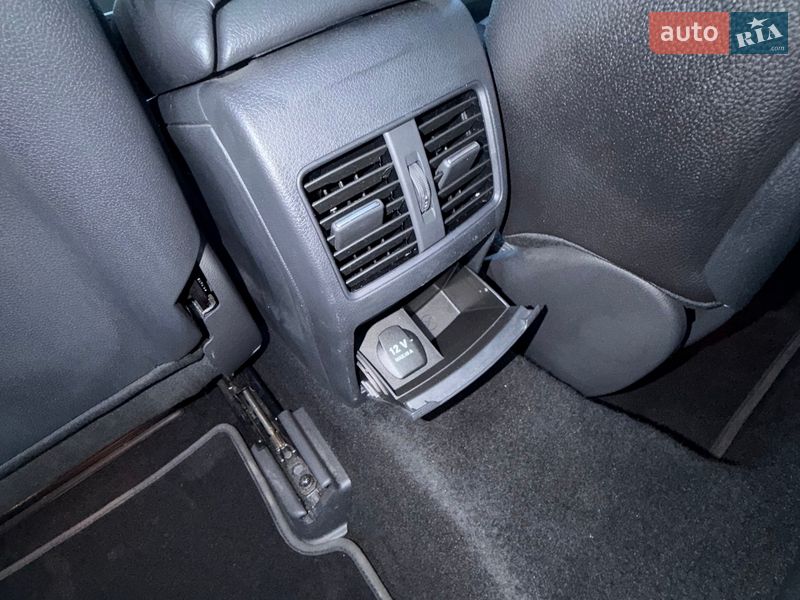 Внедорожник / Кроссовер Mercedes-Benz GLA-Class 2016 в Киеве