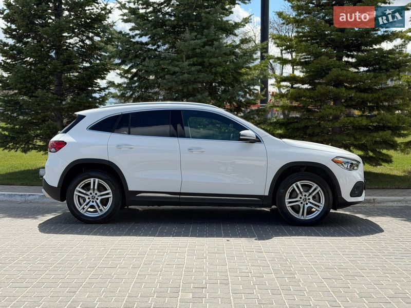 Внедорожник / Кроссовер Mercedes-Benz GLA-Class 2020 в Одессе