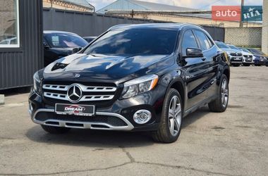 Внедорожник / Кроссовер Mercedes-Benz GLA-Class 2017 в Кременчуге
