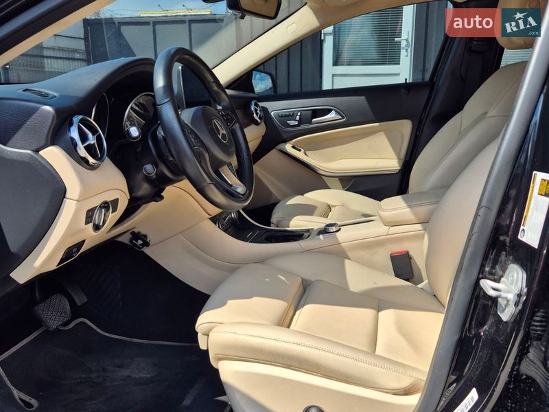 Внедорожник / Кроссовер Mercedes-Benz GLA-Class 2017 в Кременчуге