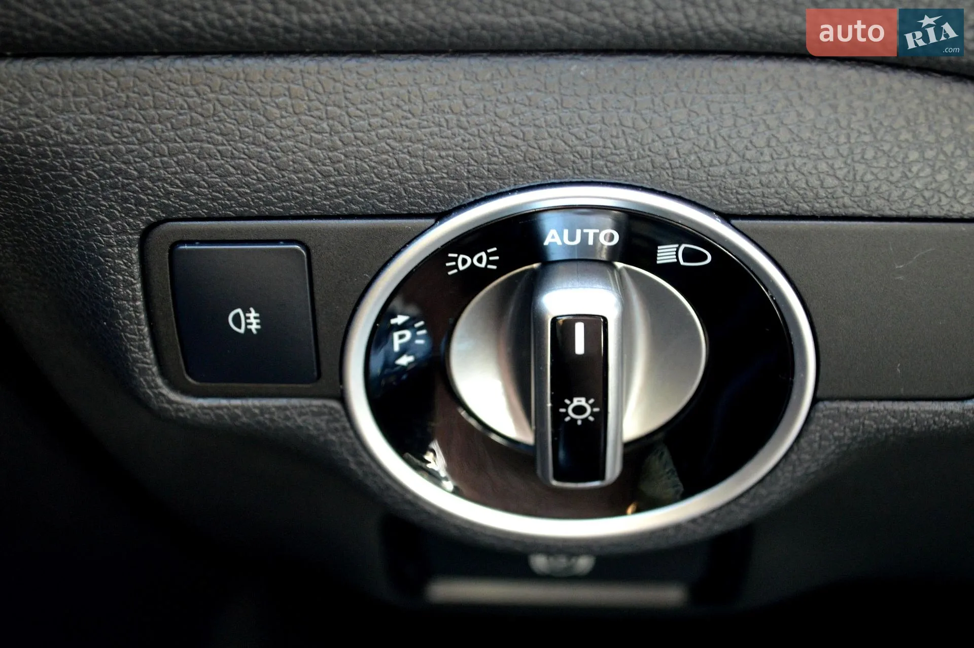 2015 Mercedes-Benz GLA-klasse - мініатюра 29