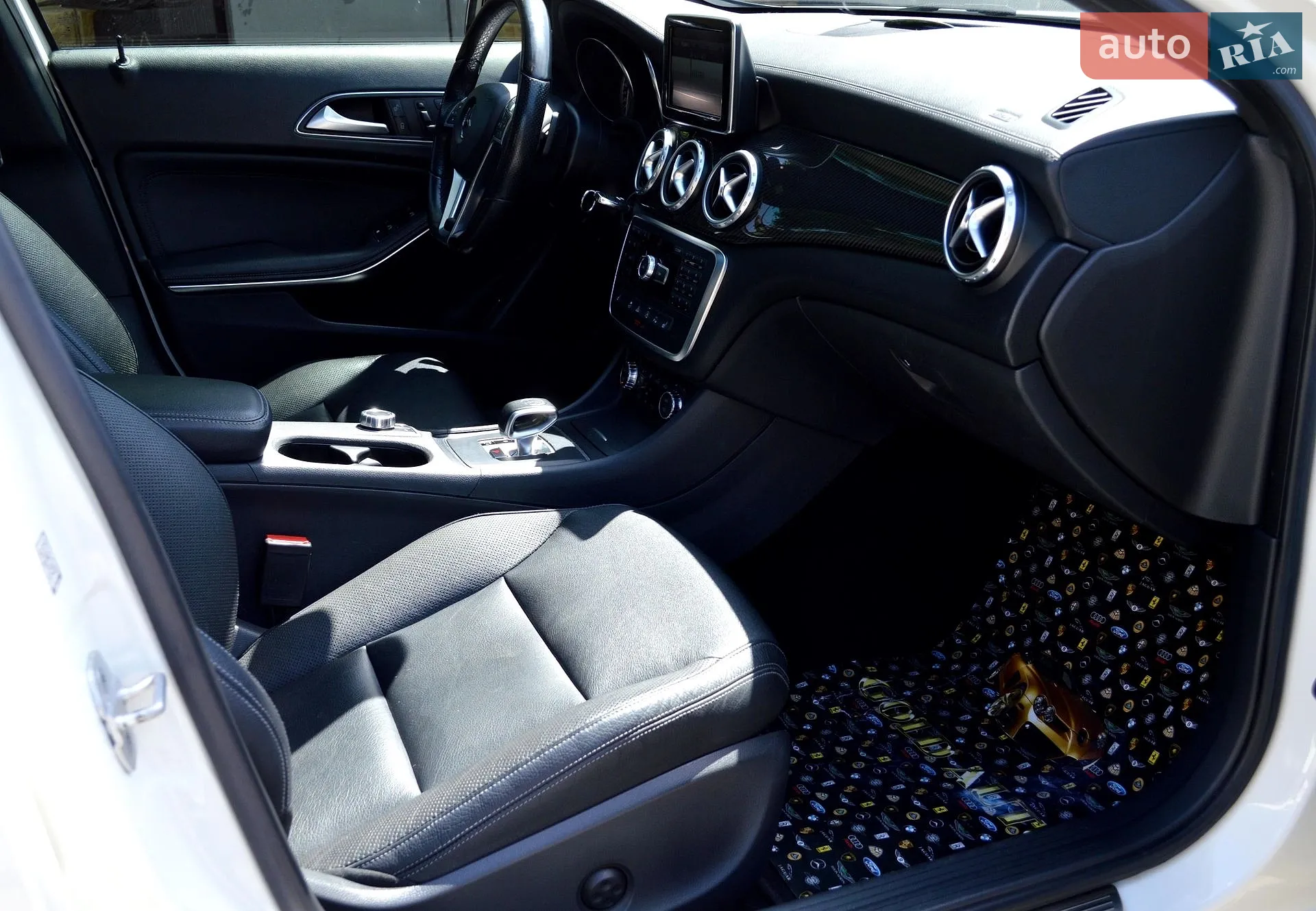 2015 Mercedes-Benz GLA-klasse - мініатюра 39