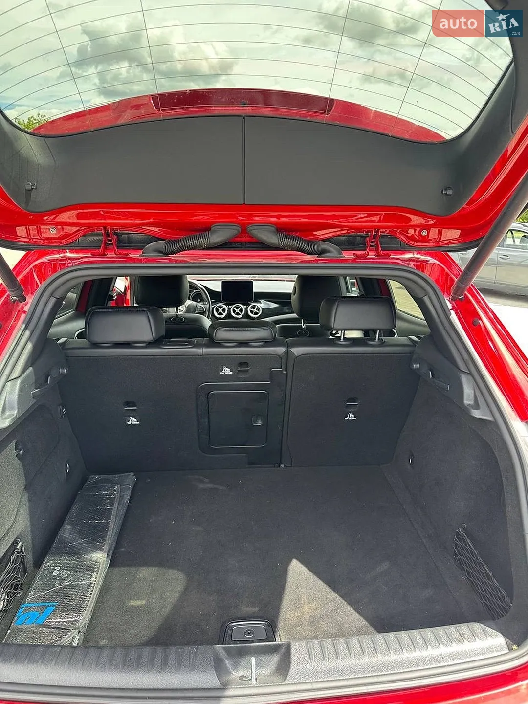 2018 Mercedes-Benz GLA-klasse - мініатюра 17