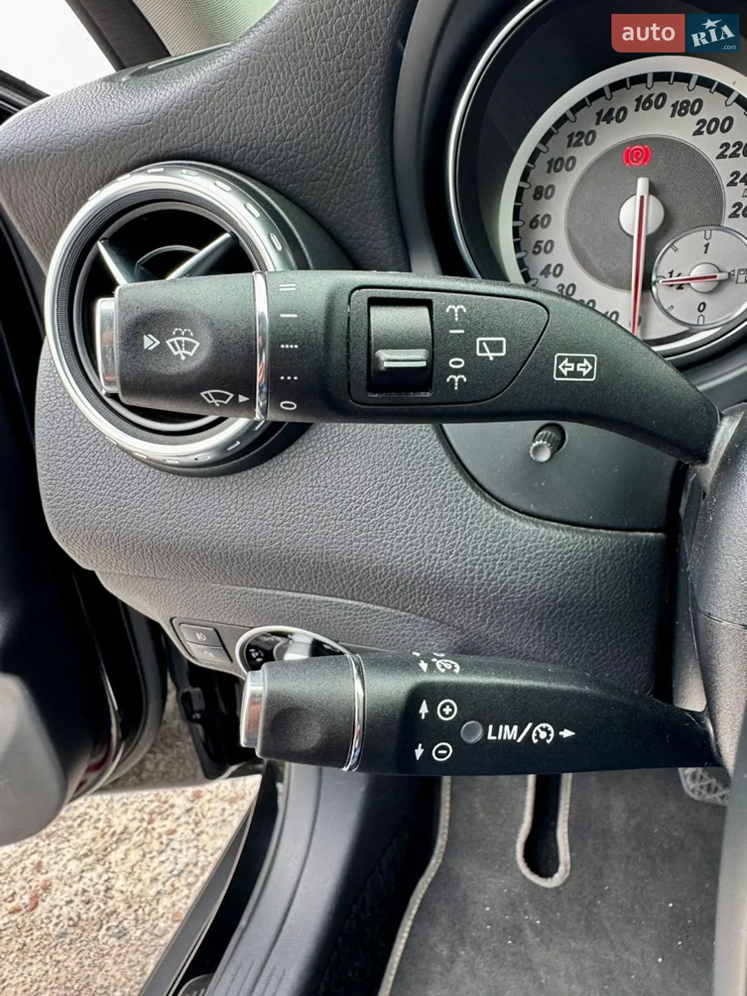 2016 Mercedes-Benz GLA-klasse - мініатюра 24